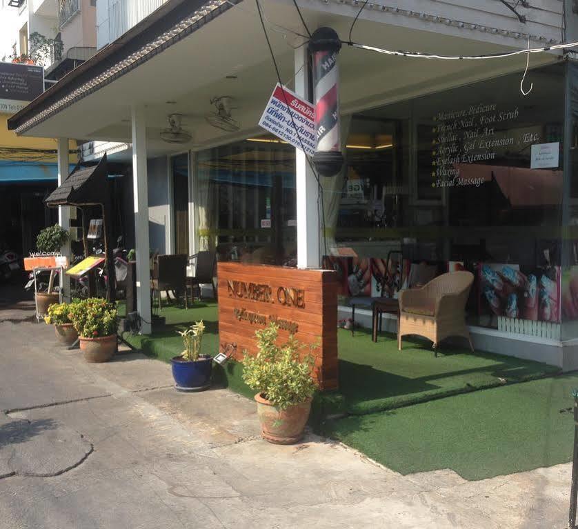 Oyo 373 Mc Ginger House Hotel Patong Exterior foto
